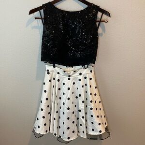 City Studio 2 Piece Sz 7 Black White Polka Dot